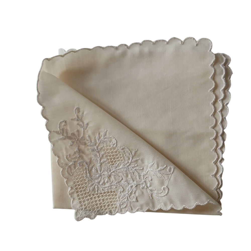 Original Vintage 60's Hankie Floral Scalloped Edge Linen 11 X 11 Beige & White